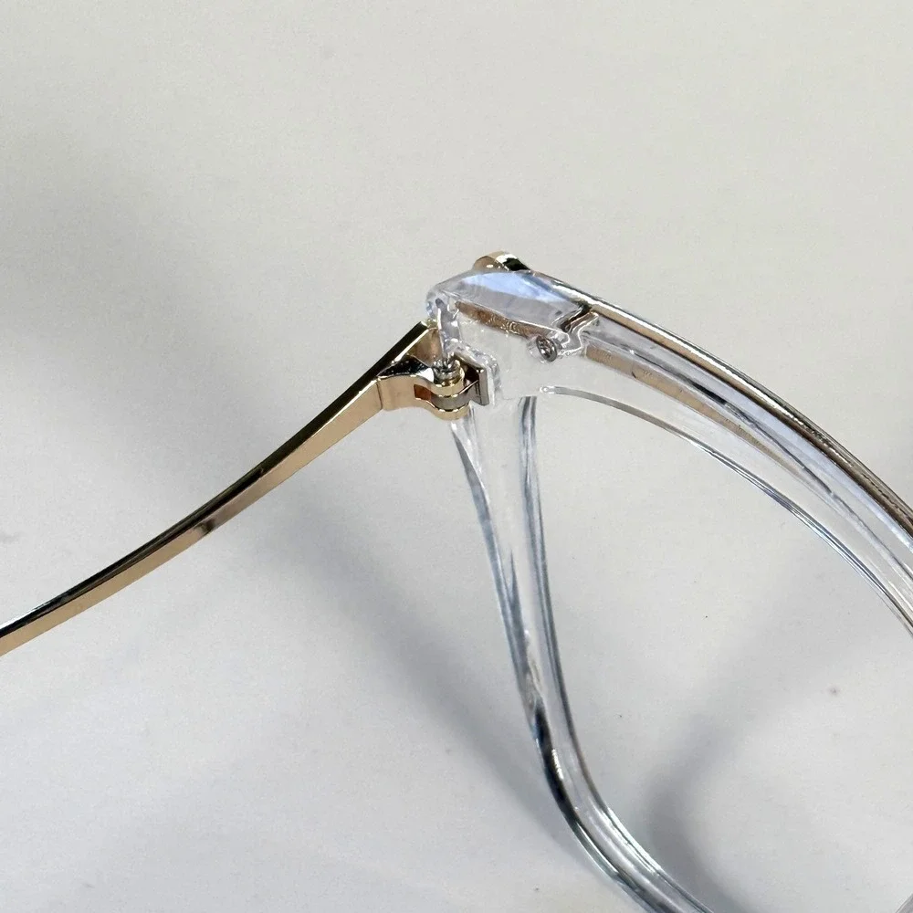 Unbranded W68064 Cat Eye Eyeglasses Frame Only 54-19-142 Clear Gold Full Rim